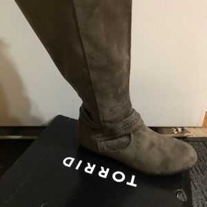 Torrid wide calf knee high boots BRAND NEW